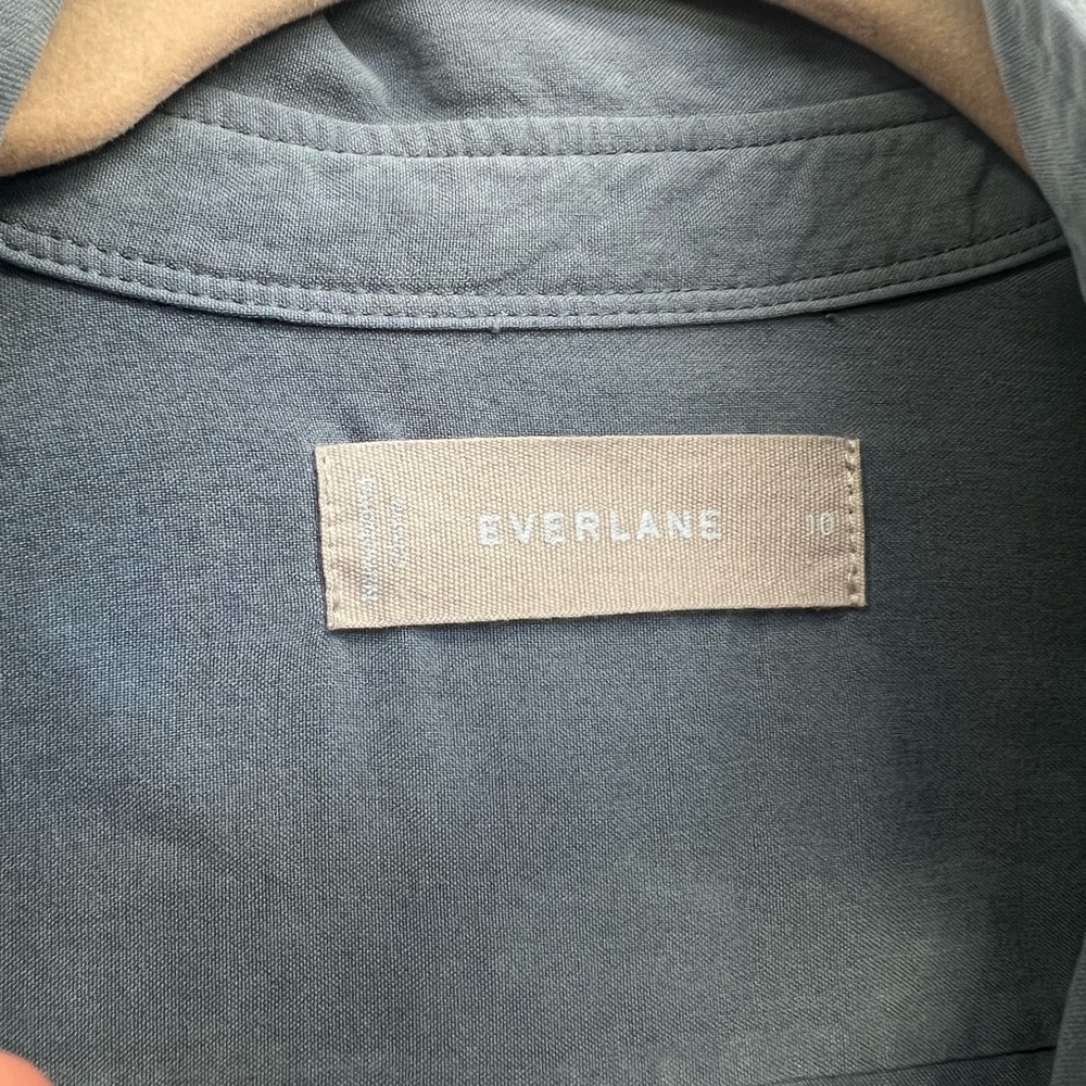 Everlane Washable Silk Utility Shirt | Greyblue - Picture 4 of 5